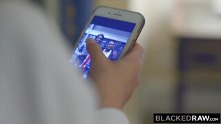 BlackedRaw - Sydney Cole és a csoki örömrúd