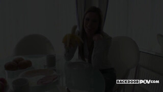 Its POV - Athina Love a magyar pornósztár kiscsaj análba rakva