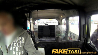 FakeTaxi - cuki spiné hatalmas seggel megfizet