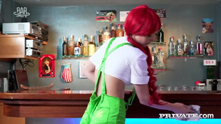 Private.com - Molly O'Quinn dupla pélót kap