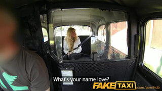 FakeTaxi szőrös muffos vörös csaj