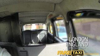 FakeTaxi cuki göndör néger hölgyemény nagyon jól baszható