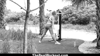 TheRealWorkout - Fitnesz vlogger és a hatalmas örömrúd esete