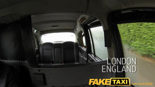 FakeTaxi - nagy kannás világos szőke bula