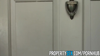 PropertySex - bombázó világos szőke ingatlanos csaj
