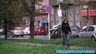 PublicAgent - Óriás didkós cseh nőci