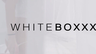 WhiteBoxxx - nem hiába hívják vörös rókának ezt a csajszit
