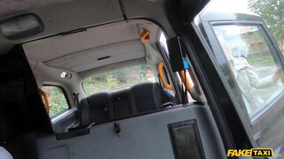 Fake Taxi - Cuki picsa dugni akar a taxiban