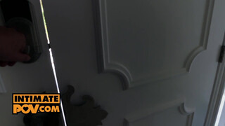 Lily Love a hatalmas fenekű milf - itsPOV