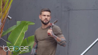 Babes - Anya Krey szexel a kertész csávóval