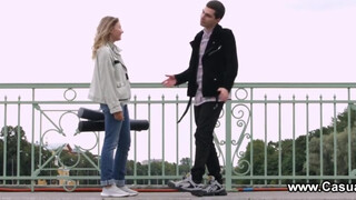 Casual Tini Szex - izgató fekete nőci és a barátja
