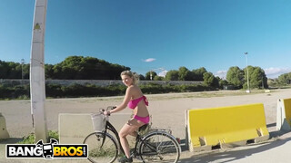 BANGBROS - Katerina Hartlova a nagy kannás milf