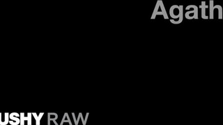 TUSHYRAW - Agatha a szexy vörös hajú spiné