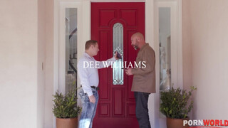 Dee Williams dupla pélót kap