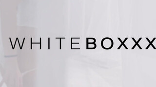 WhiteBoxxx - Vinna Reed a bombázó cseh hölgyemény
