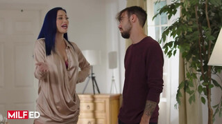 MILFED - Eve Marlowe fiatalabb csávóval baszik