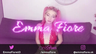 Emma Fiore szexin táncol