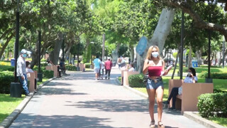 Izgató hatalmas mellű venezuelai hölgyemény